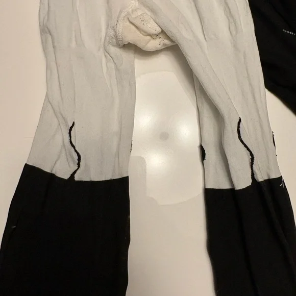 Snag tights black & white mouse - Picture 6 of 7